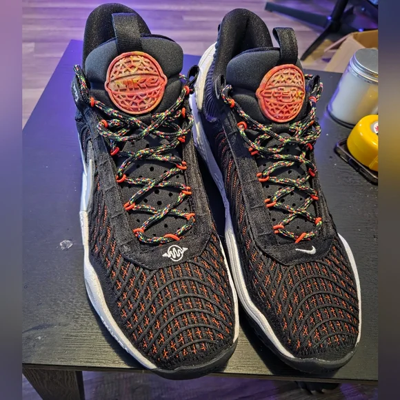 Nike "Cosmic Unity 2" Size 13 - Picture 2 of 16